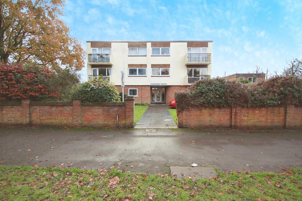 2 bedroom apartment for sale in Guys Cliffe Avenue, Leamington Spa, CV32
