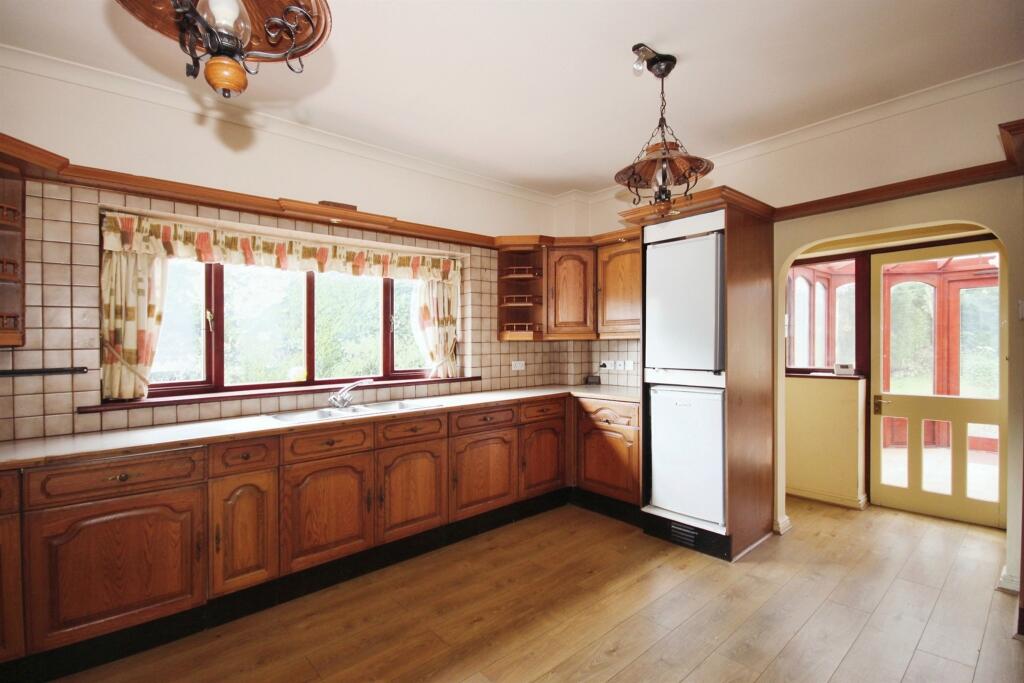 Additional property image - Dunblane Drive, Leamington Spa