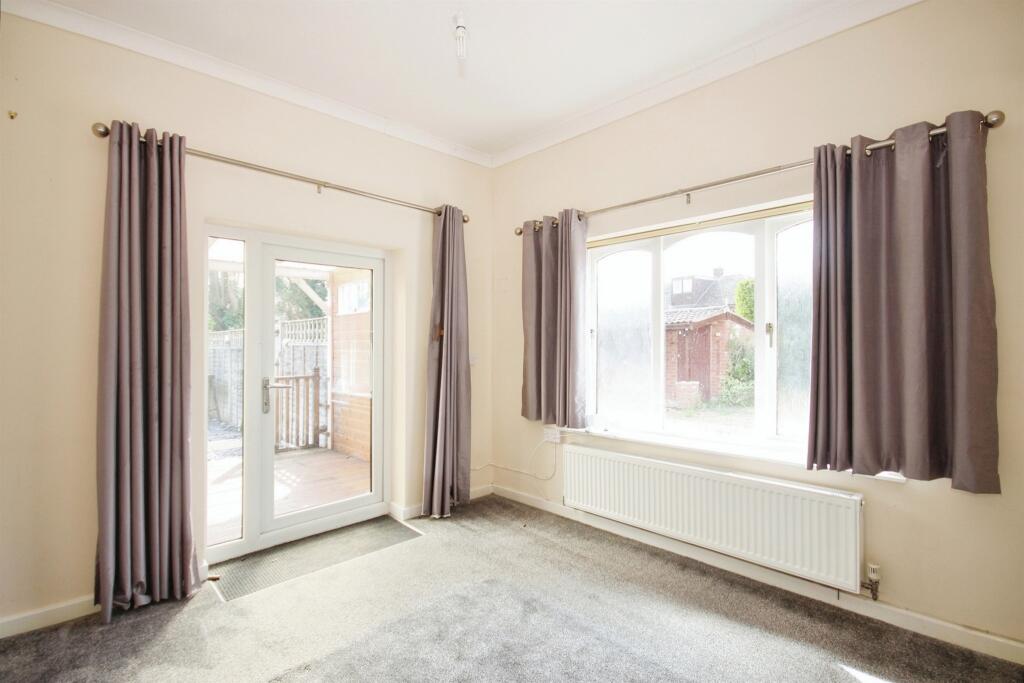 Additional property image - Dunblane Drive, Leamington Spa