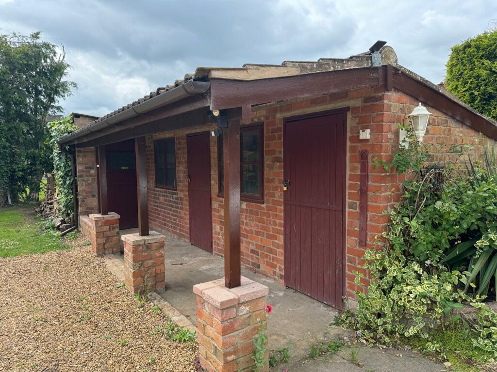 Additional property image - Dunblane Drive, Leamington Spa