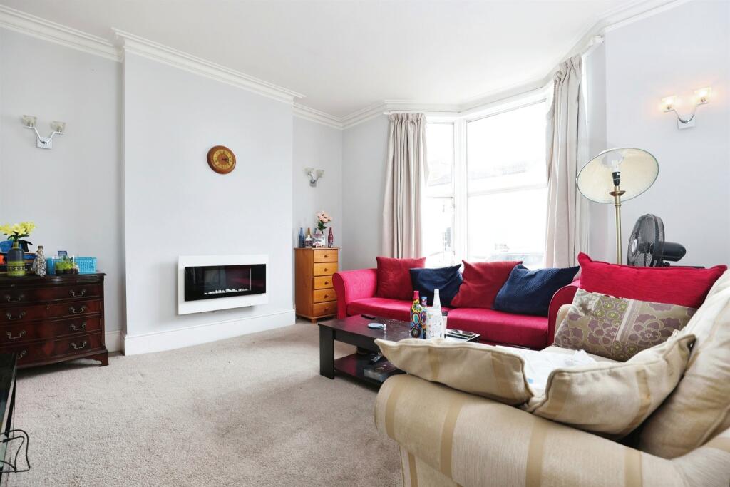 Additional property image - Forfield Place, Leamington Spa