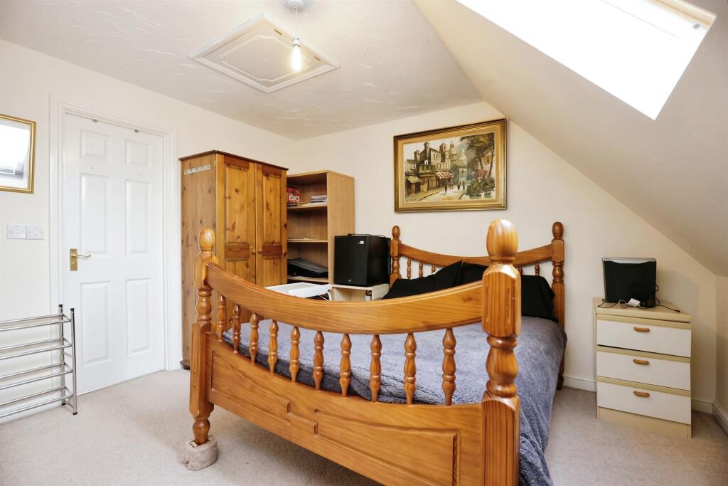 Additional property image - Coriolanus Square, Heathcote, Warwick