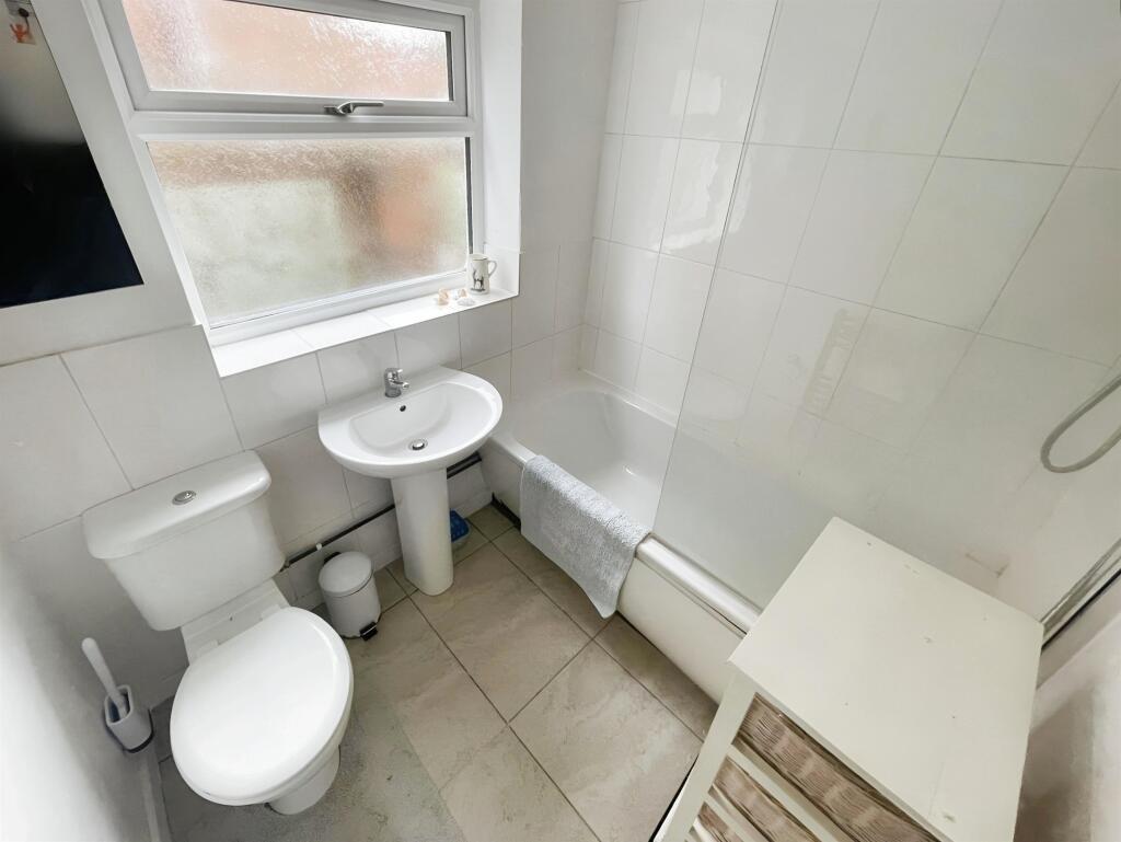 Additional property image - Beaconsfield Street, Leamington Spa