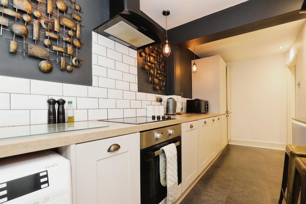 Additional property image - Russell Terrace, Leamington Spa