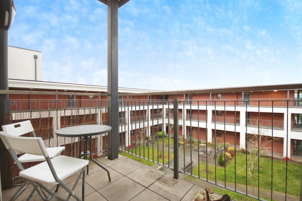 Additional property image - Queensway, Leamington Spa