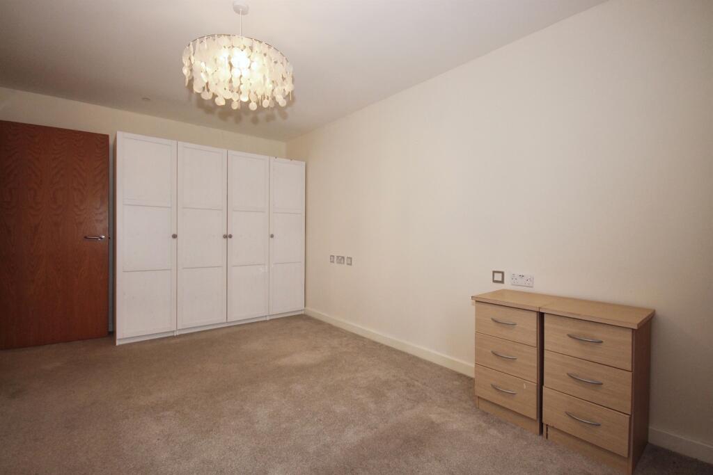 Additional property image - Queensway, Leamington Spa