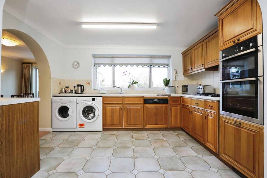 Additional property image - Farm Street, Harbury, Leamington Spa