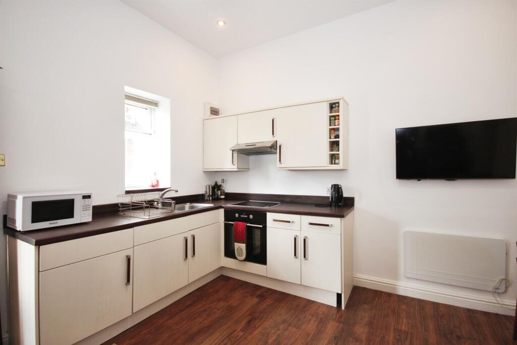 Additional property image - Hitchman Road, Leamington Spa