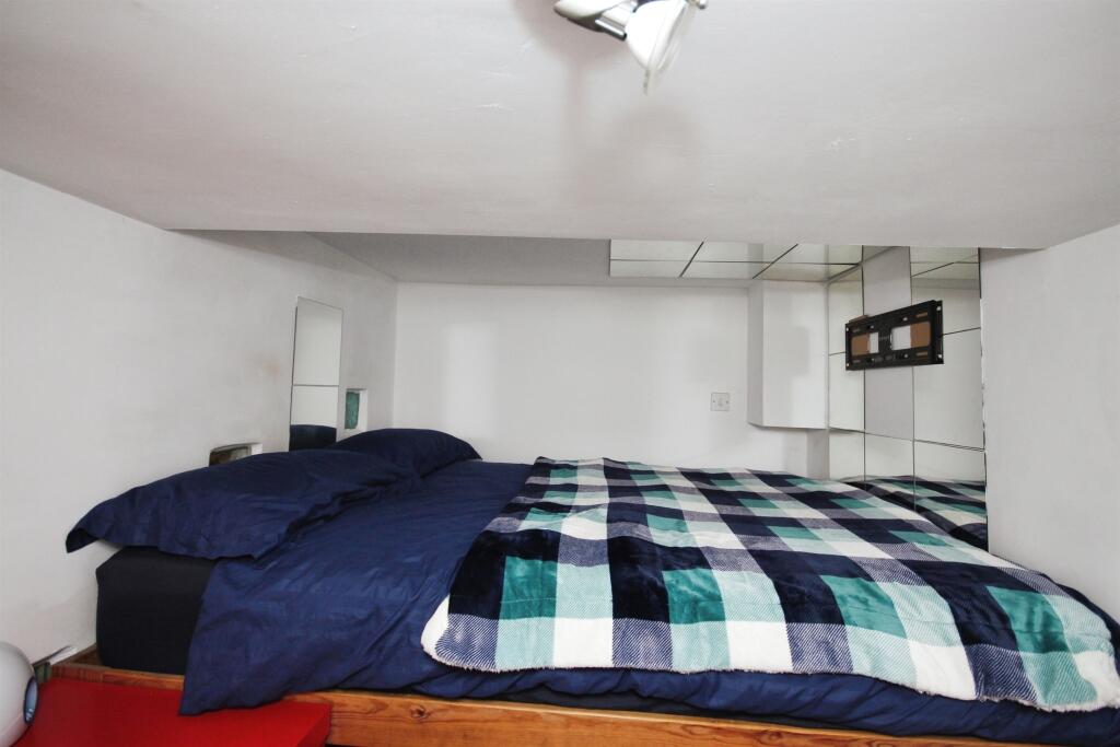 Additional property image - Hitchman Road, Leamington Spa