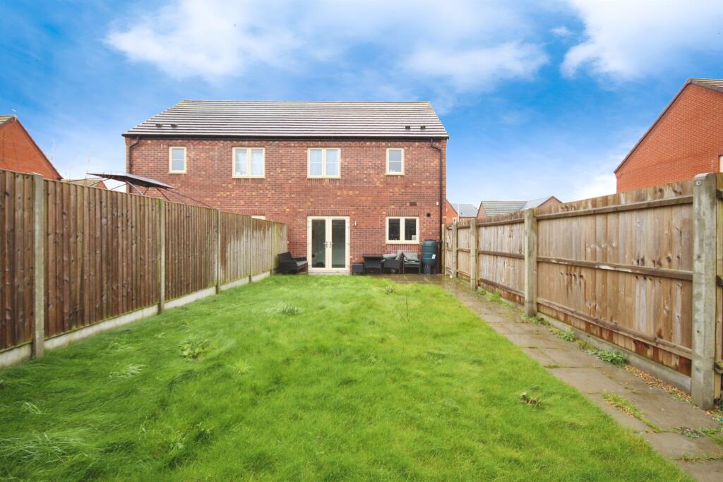 Additional property image - Foster Drive, Radford Semele, Leamington Spa