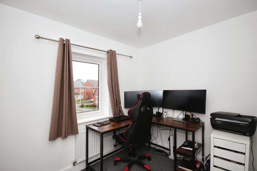 Additional property image - Foster Drive, Radford Semele, Leamington Spa