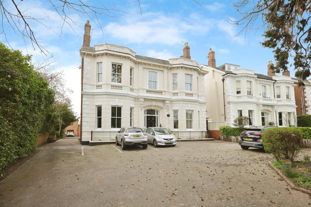 Main image of property: Lillington Road, Leamington Spa