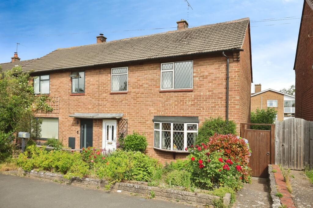 Main image of property: Thursfield Road, Leamington Spa