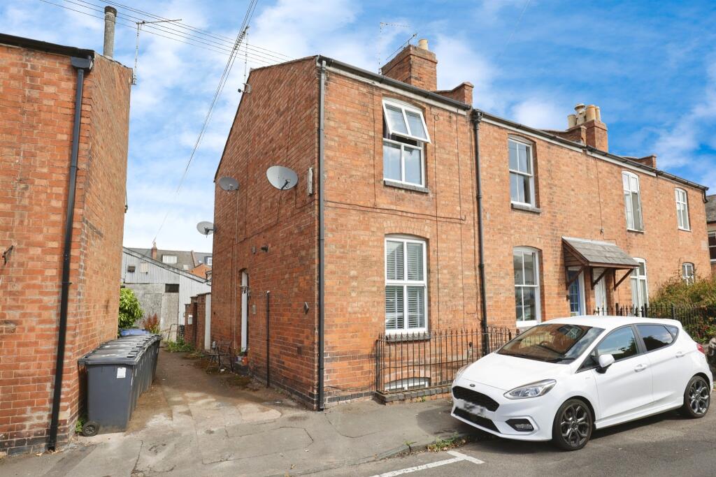 Main image of property: Cross Road, Leamington Spa