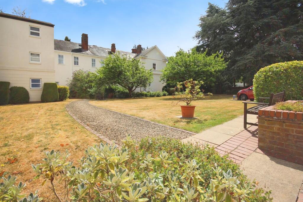 Main image of property: Binswood Avenue, Leamington Spa