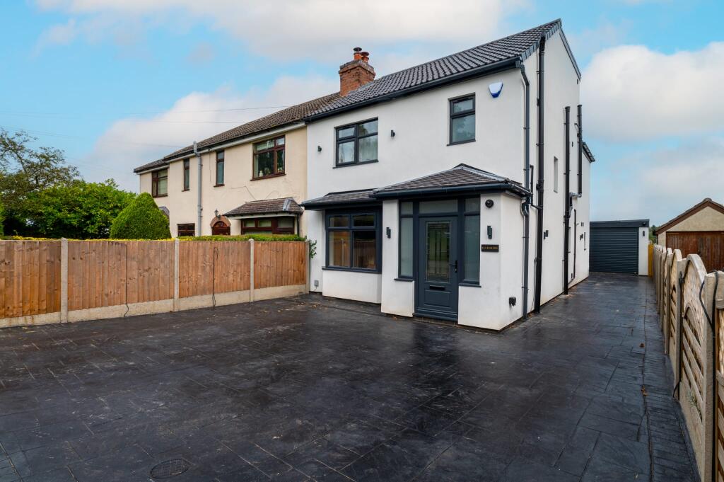Main image of property: Stoneleigh Road, Bubbenhall, Coventry