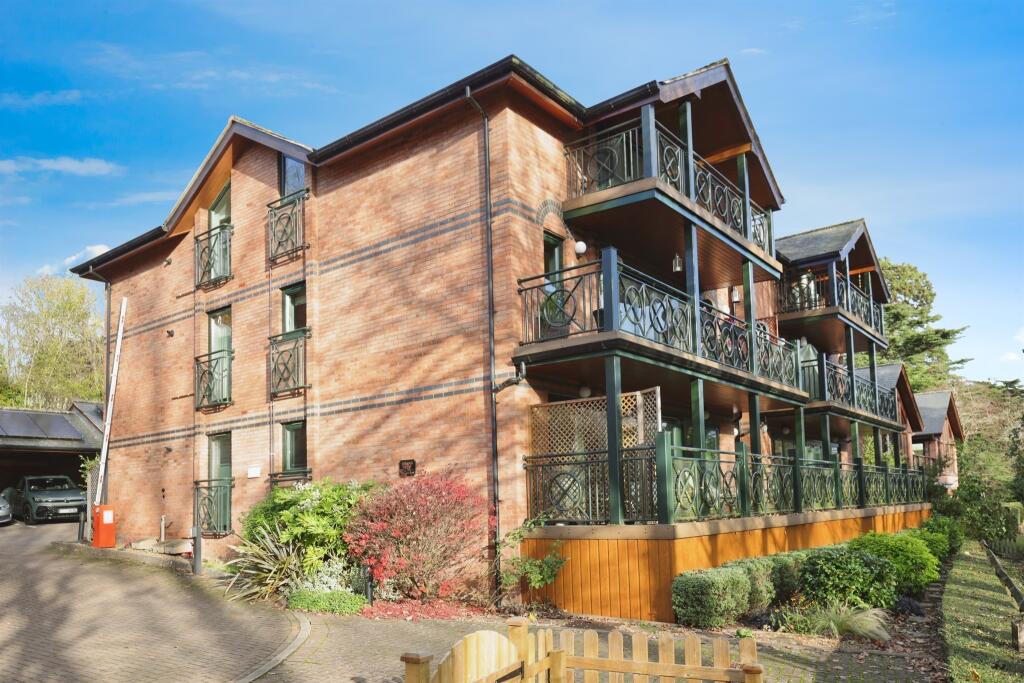 Main image of property: Wilhelmina Close, Leamington Spa