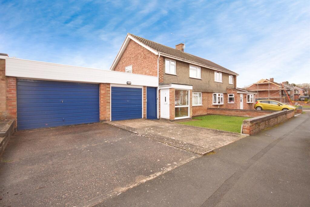 Main image of property: Newnham Road, Leamington Spa