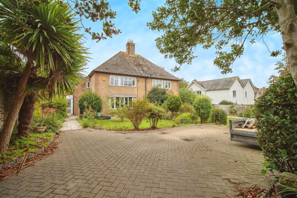 3 bedroom semidetached house for sale in Alexandra Road, Weymouth, DT4