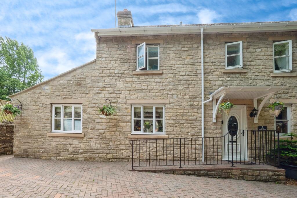 Main image of property: Main Road, Osmington, Weymouth