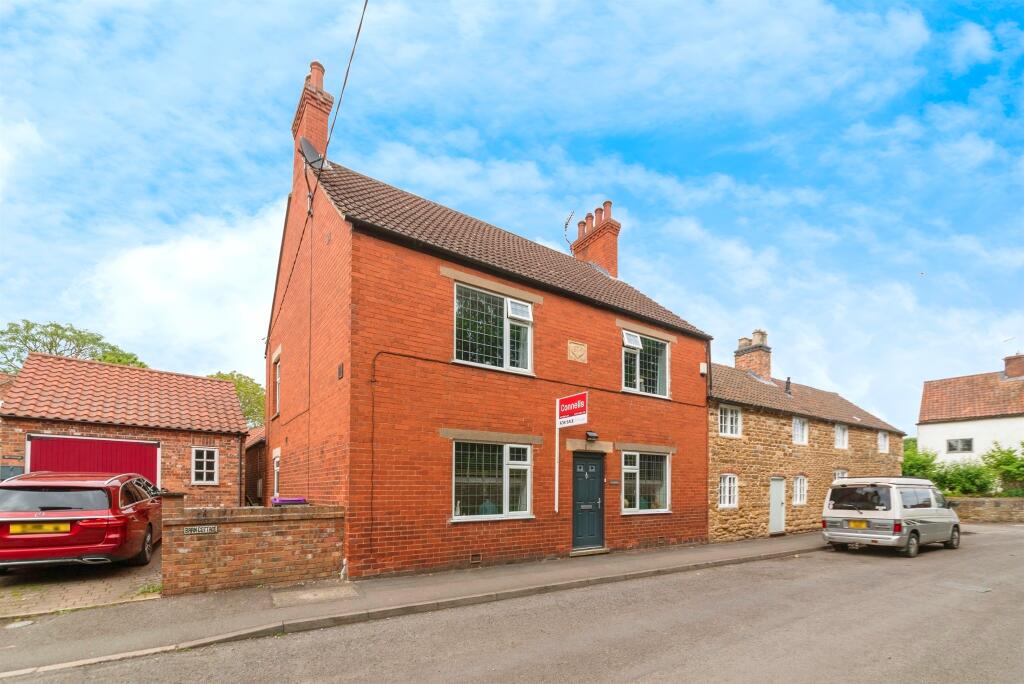 4 bedroom semidetached house for sale in Church Street, Barrowby, Grantham, NG32