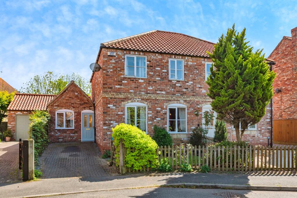 Main image of property: Kings Hill, Caythorpe, GRANTHAM