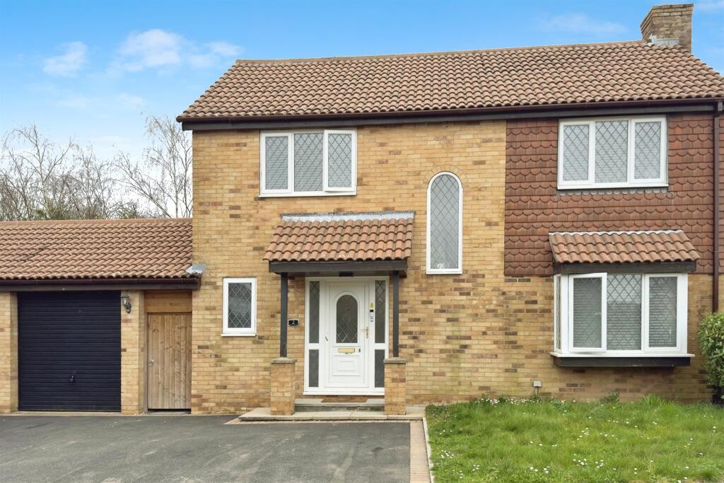 4 bedroom detached house for sale in Trentham Avenue, Bournemouth, BH7