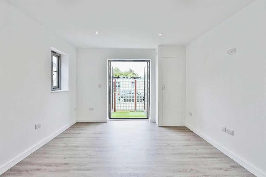 Additional property image - Christchurch Road, Bournemouth