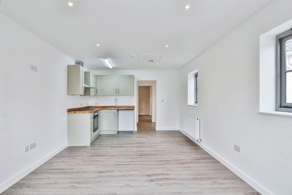 Additional property image - Christchurch Road, Bournemouth