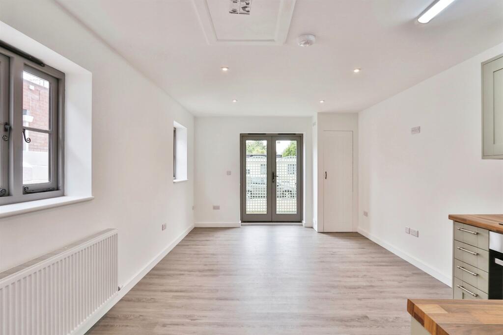 Additional property image - Christchurch Road, Bournemouth