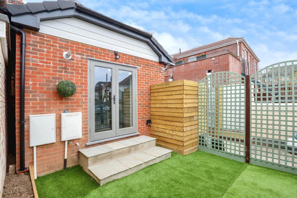 Additional property image - Christchurch Road, Bournemouth