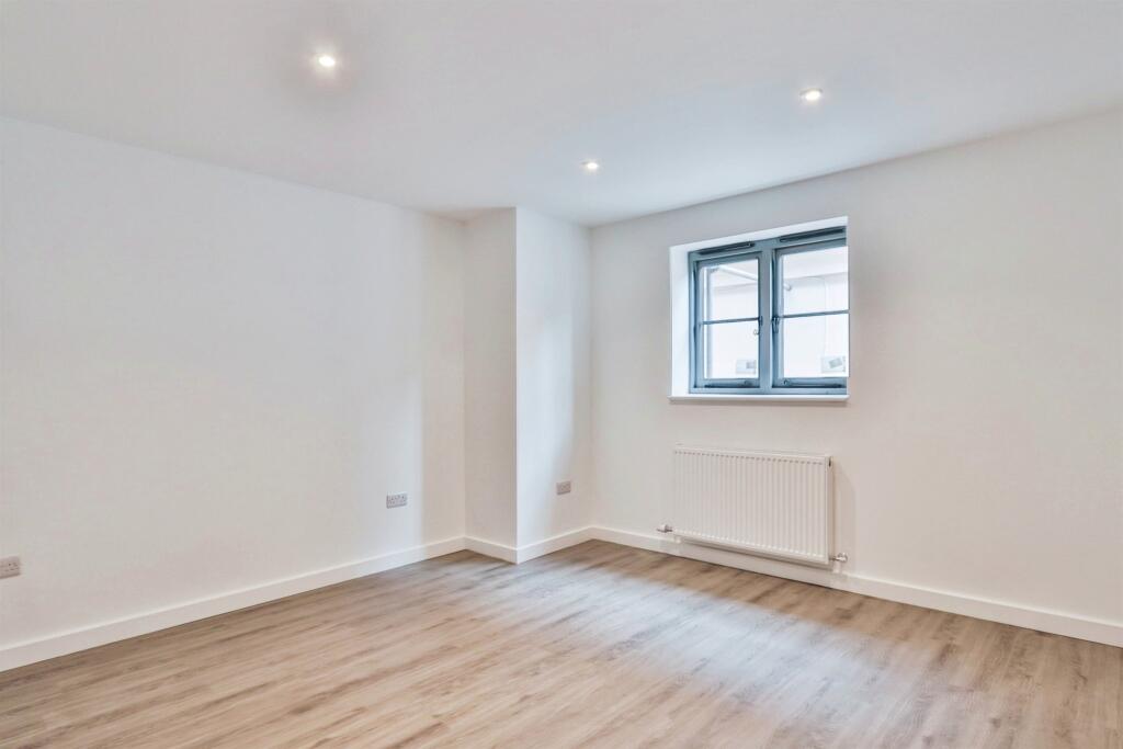 Additional property image - Christchurch Road, Bournemouth