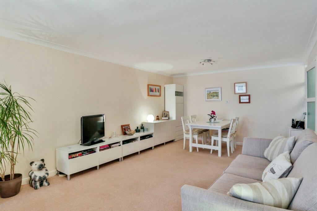 Additional property image - Manor Road, Bournemouth