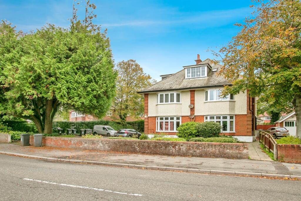 Main image of property: Beechwood Avenue, Bournemouth