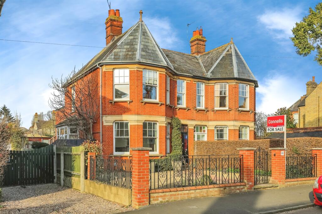 Main image of property: Avenue Road, St. Neots