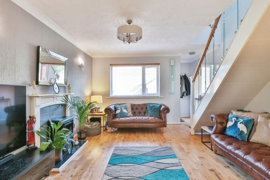 Additional property image - Fryer Close, Bournemouth