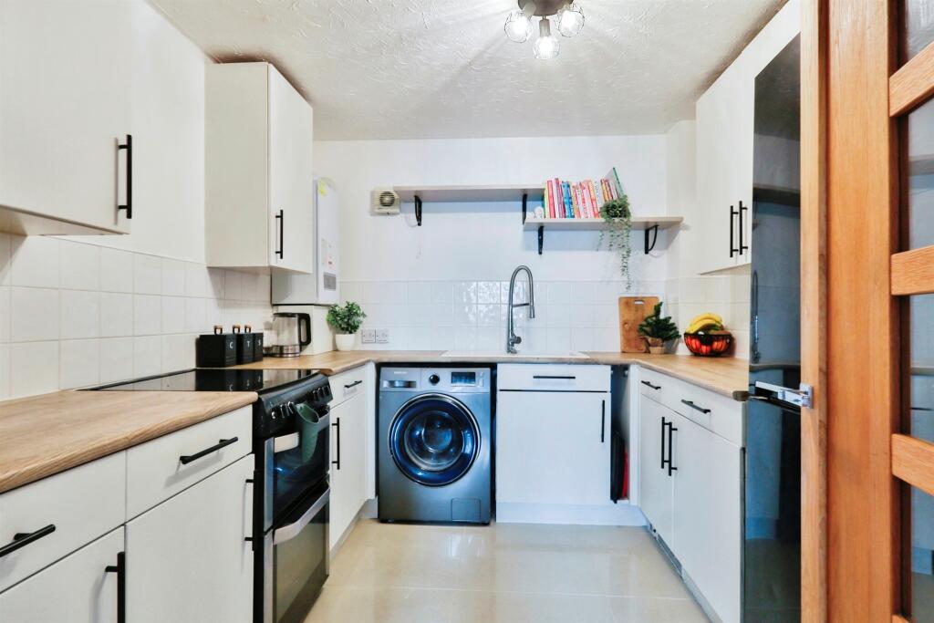 Additional property image - Chloe Gardens, Parkstone, Poole