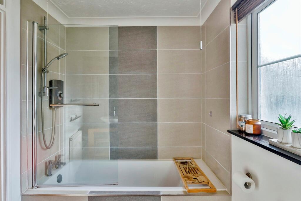 Additional property image - Chloe Gardens, Parkstone, Poole