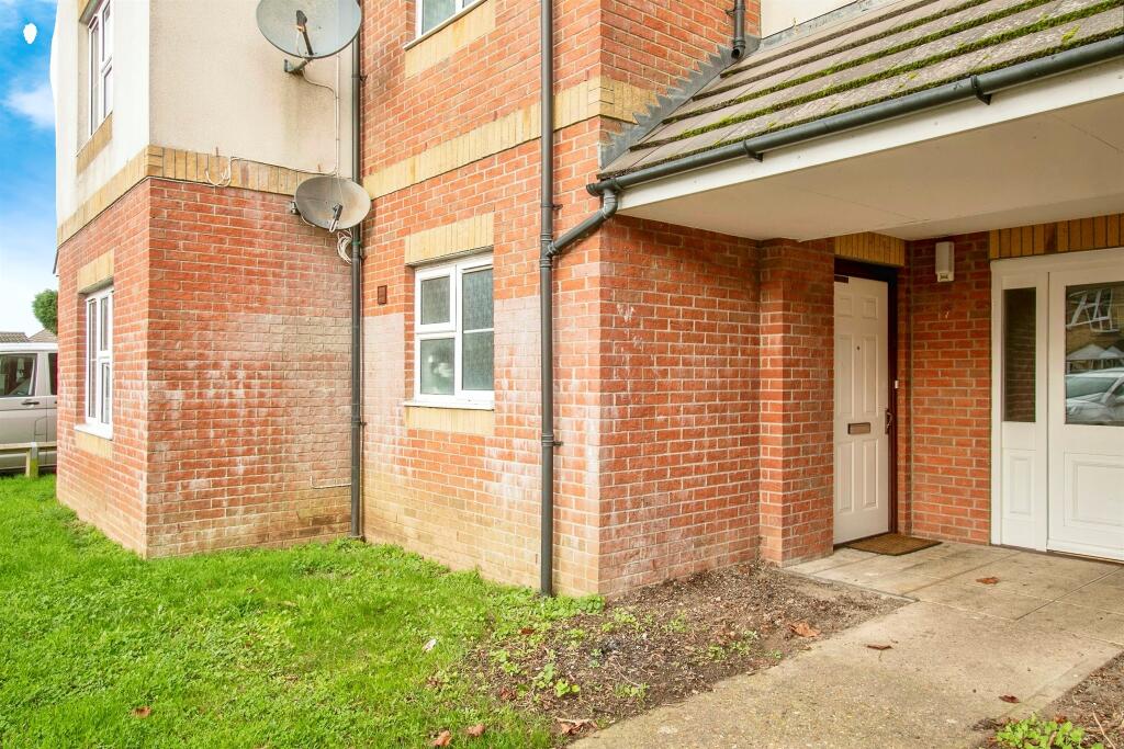 Additional property image - Chloe Gardens, Parkstone, Poole