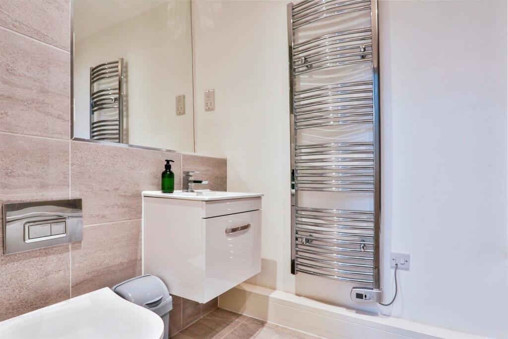 Additional property image - Norwich Avenue West, Bournemouth