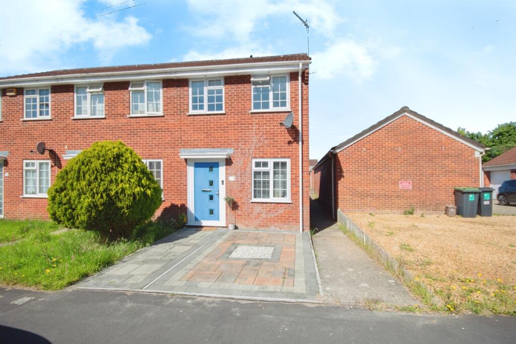 Main image of property: Owls Road, Verwood