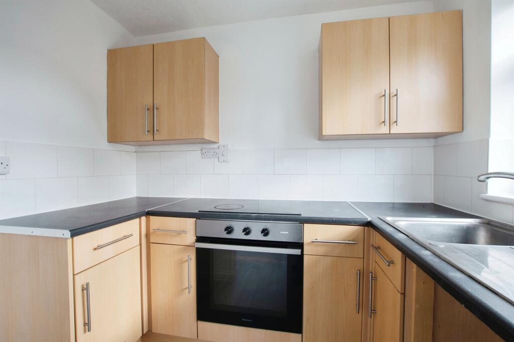 Additional property image - Thames Close, Ferndown