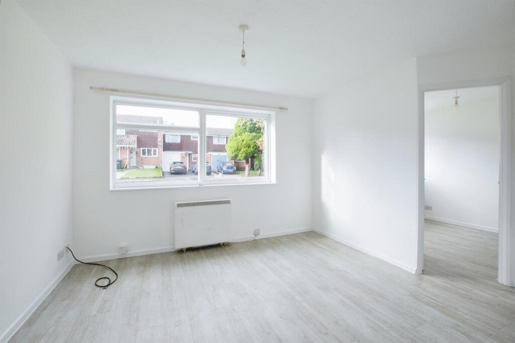 Additional property image - Thames Close, Ferndown