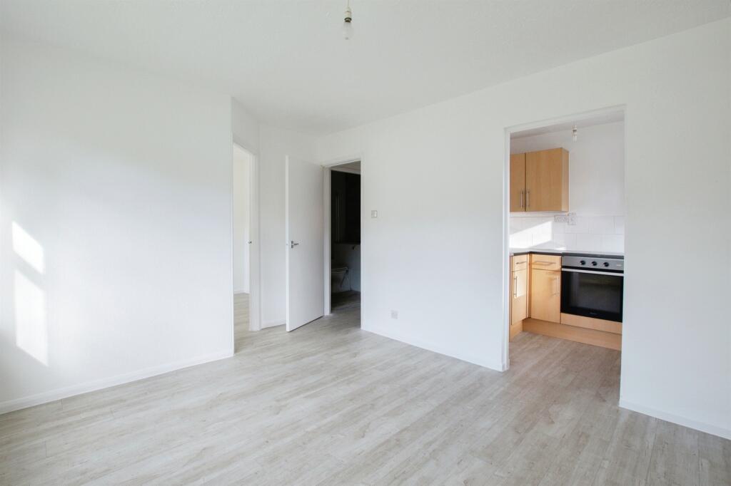Additional property image - Thames Close, Ferndown