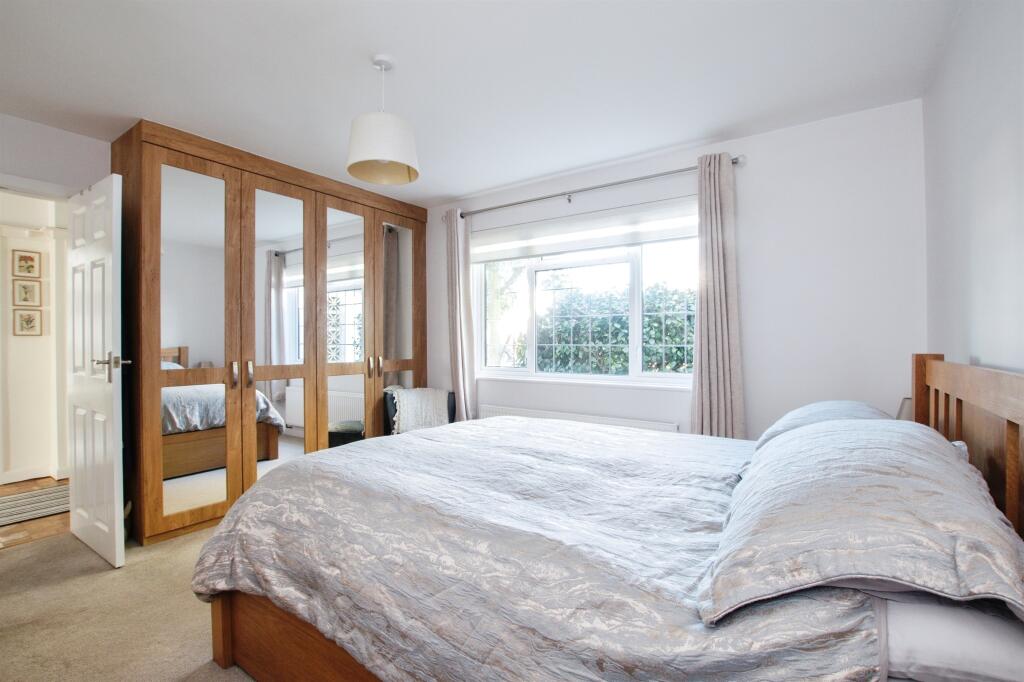 Additional property image - Fernlea Close, FERNDOWN