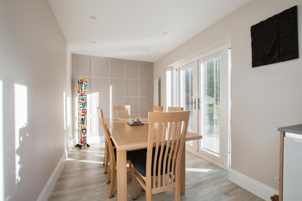 Additional property image - Fernlea Close, FERNDOWN