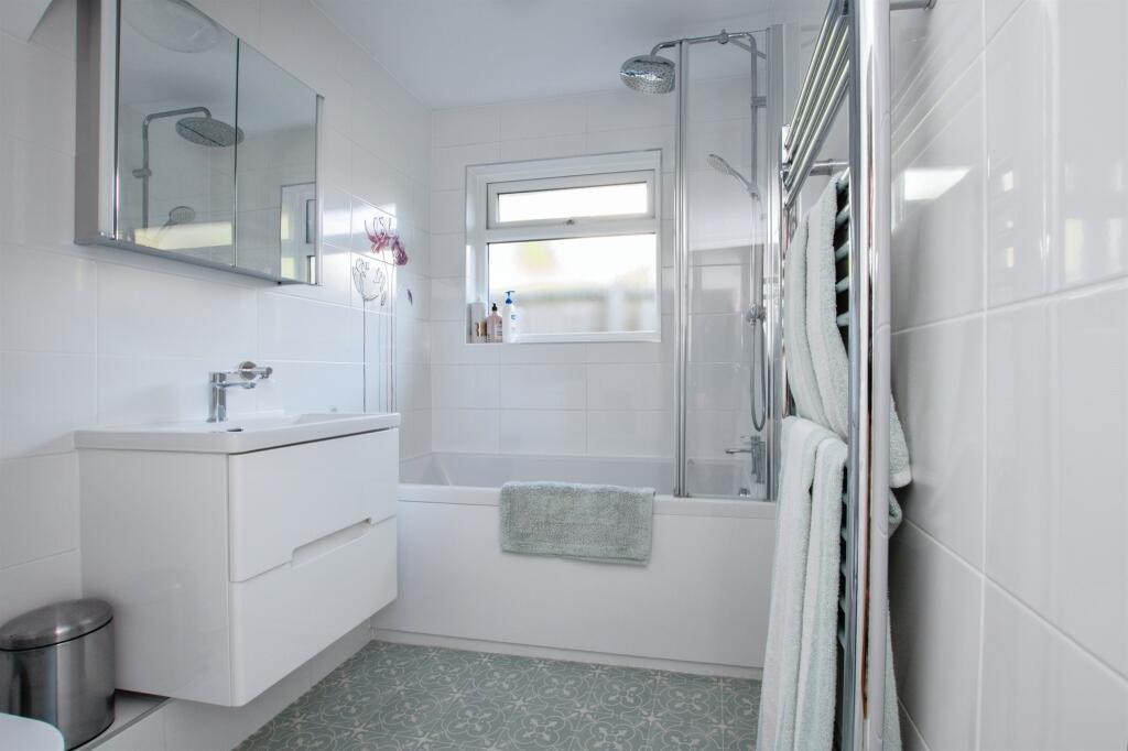 Additional property image - Fernlea Close, FERNDOWN