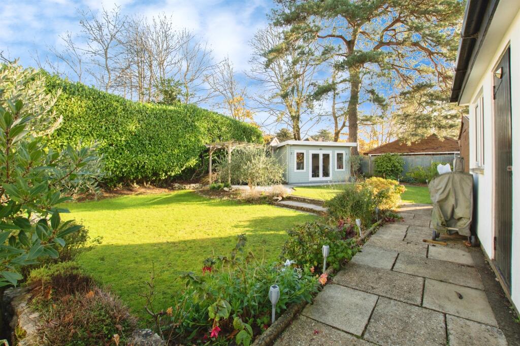 Additional property image - Fernlea Close, FERNDOWN