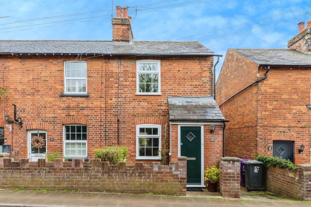 2 bedroom cottage for sale in New Town, Codicote, Hitchin, SG4