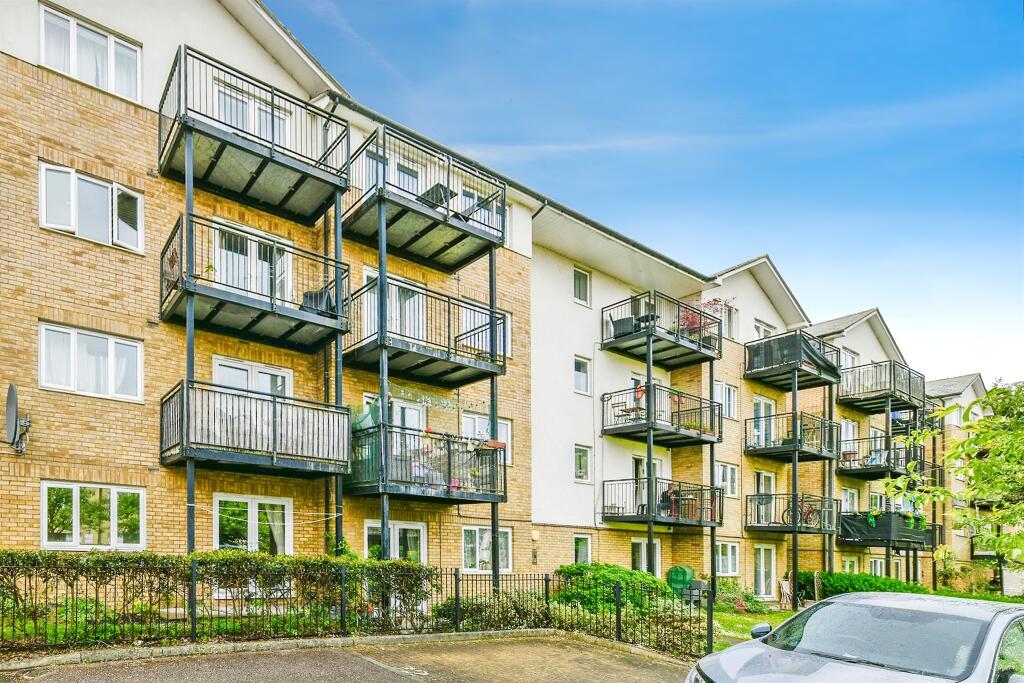 Main image of property: Cooks Way, Hitchin
